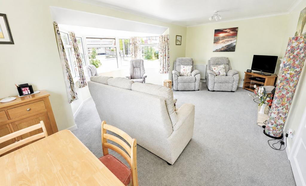 Westway - this is the prime setting in this favoured avenue - View 2