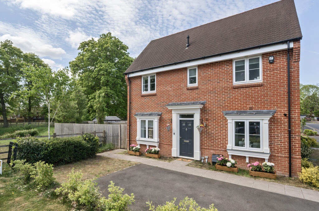 Main image of property: Equestrian Court, Arborfield Green, Reading