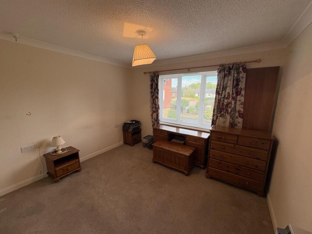 Apartment in Guildford - View 5