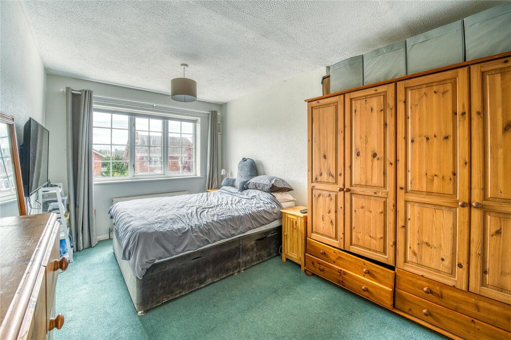 House in Stoke-on-Trent - More