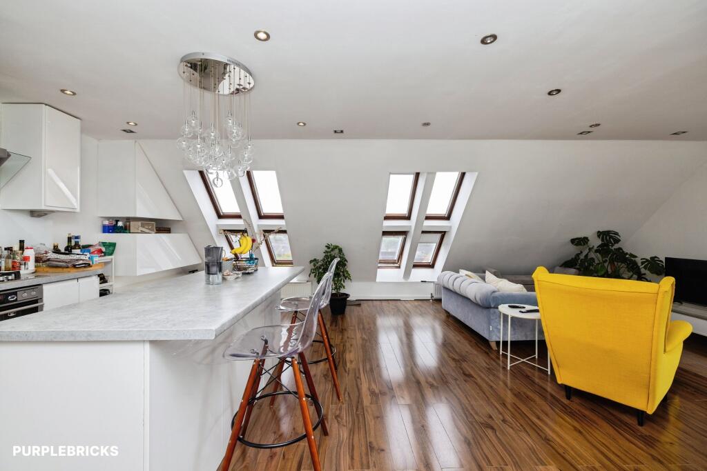 Apartment in London - View 2