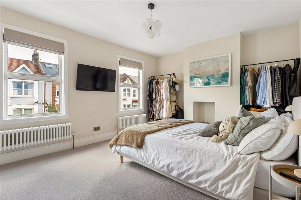 House in London - View 4
