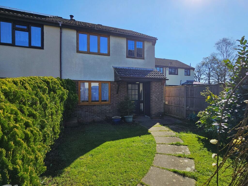 Main image of property: PADDOCK END, DENMEAD