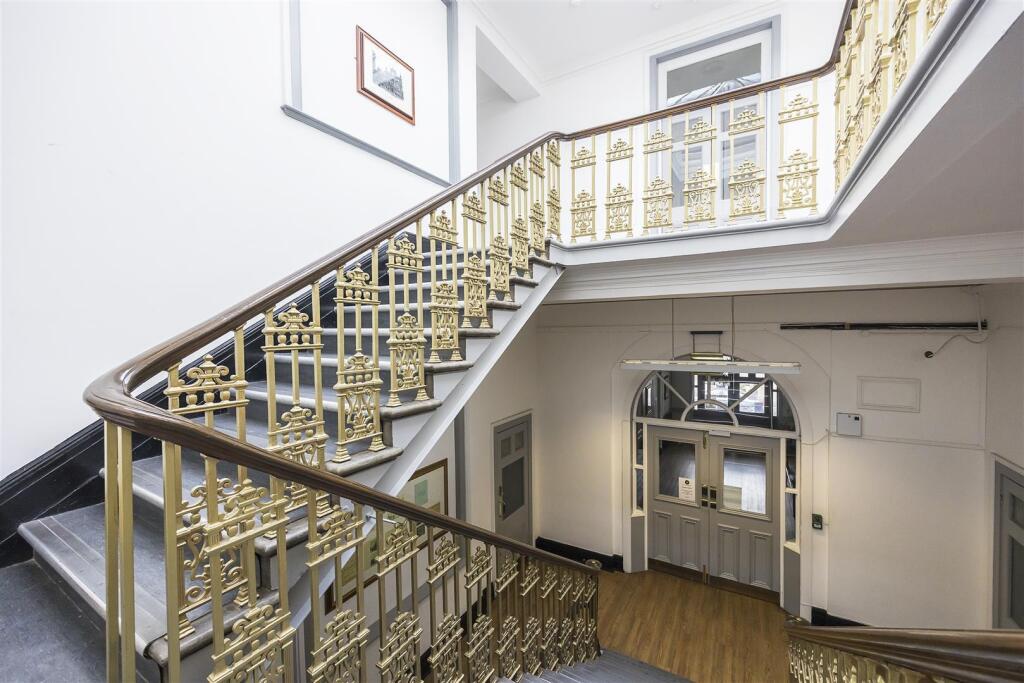 Apartment in London, Leyton - View 3