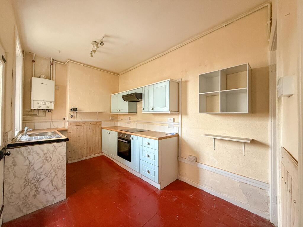 House in Wirral, Liverpool City Region - View 3