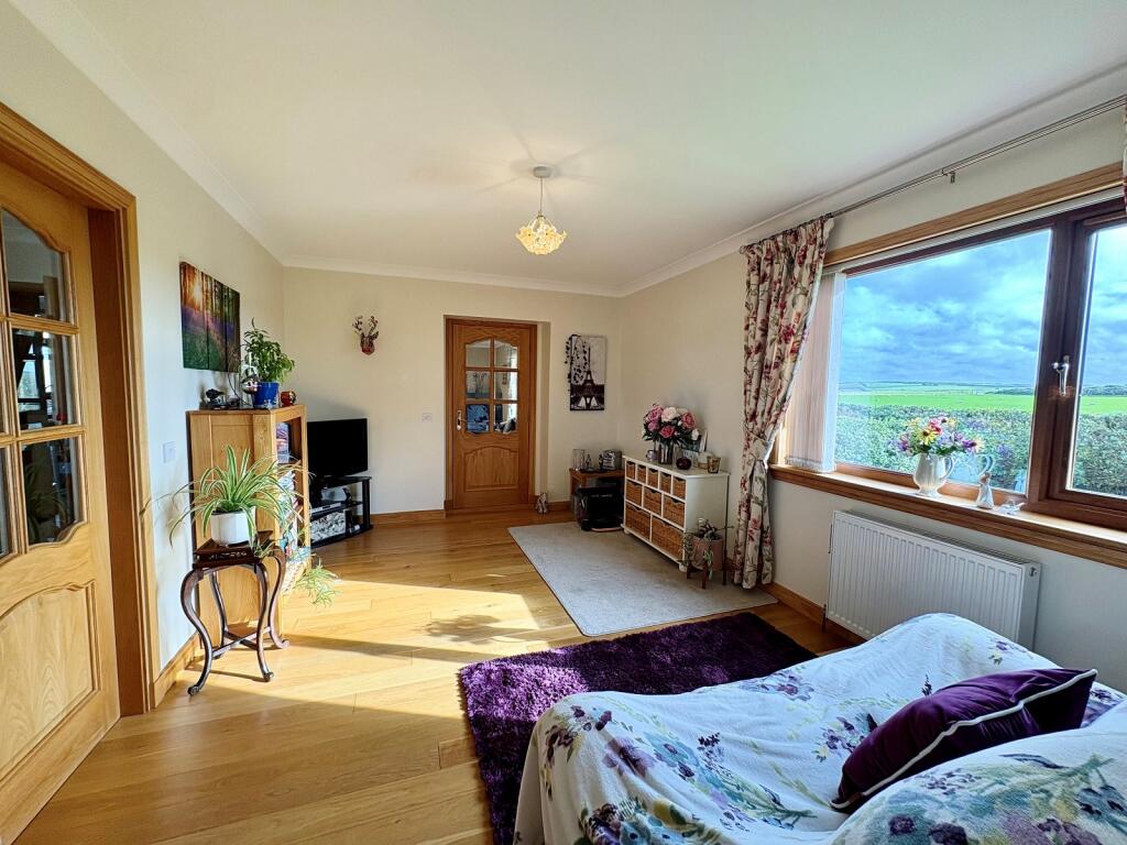 House in Thurso, Thurso East, Caithness - View 5
