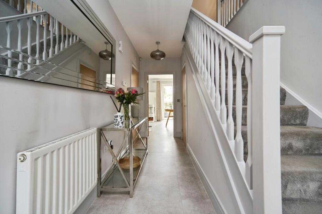 House in Bradford, West Yorkshire - View 3