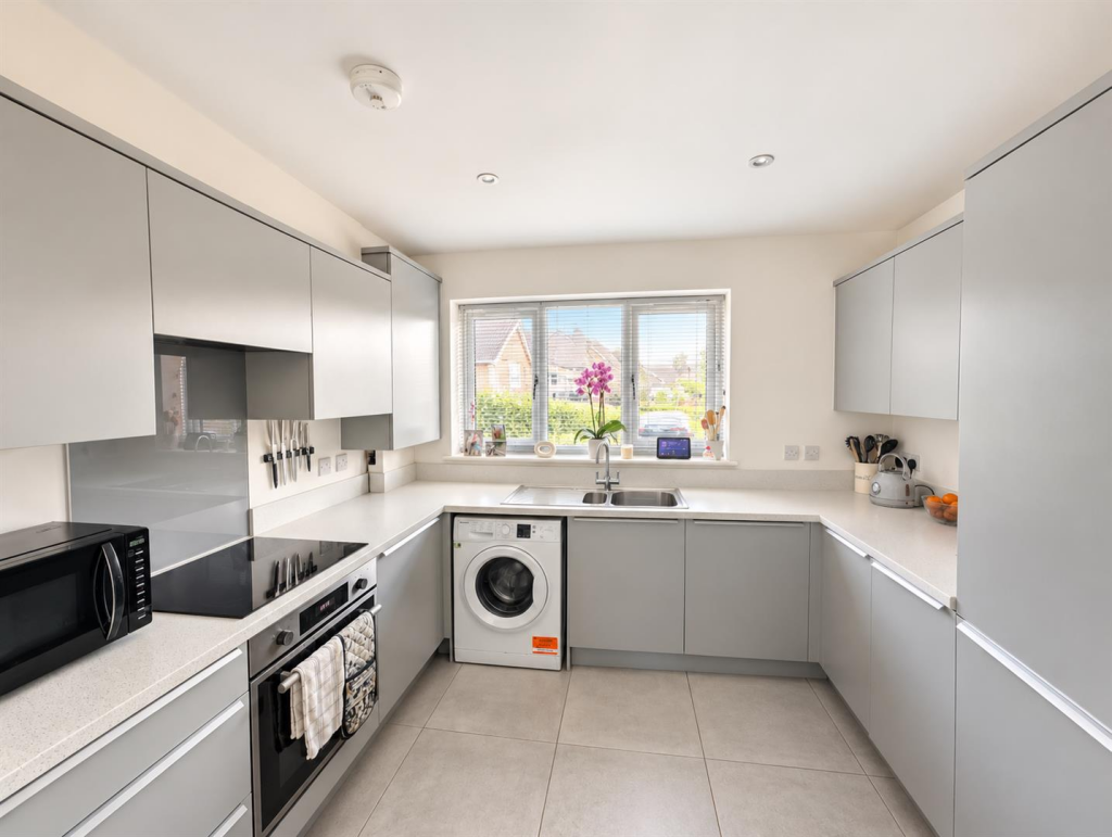 House in Tonbridge - View 2