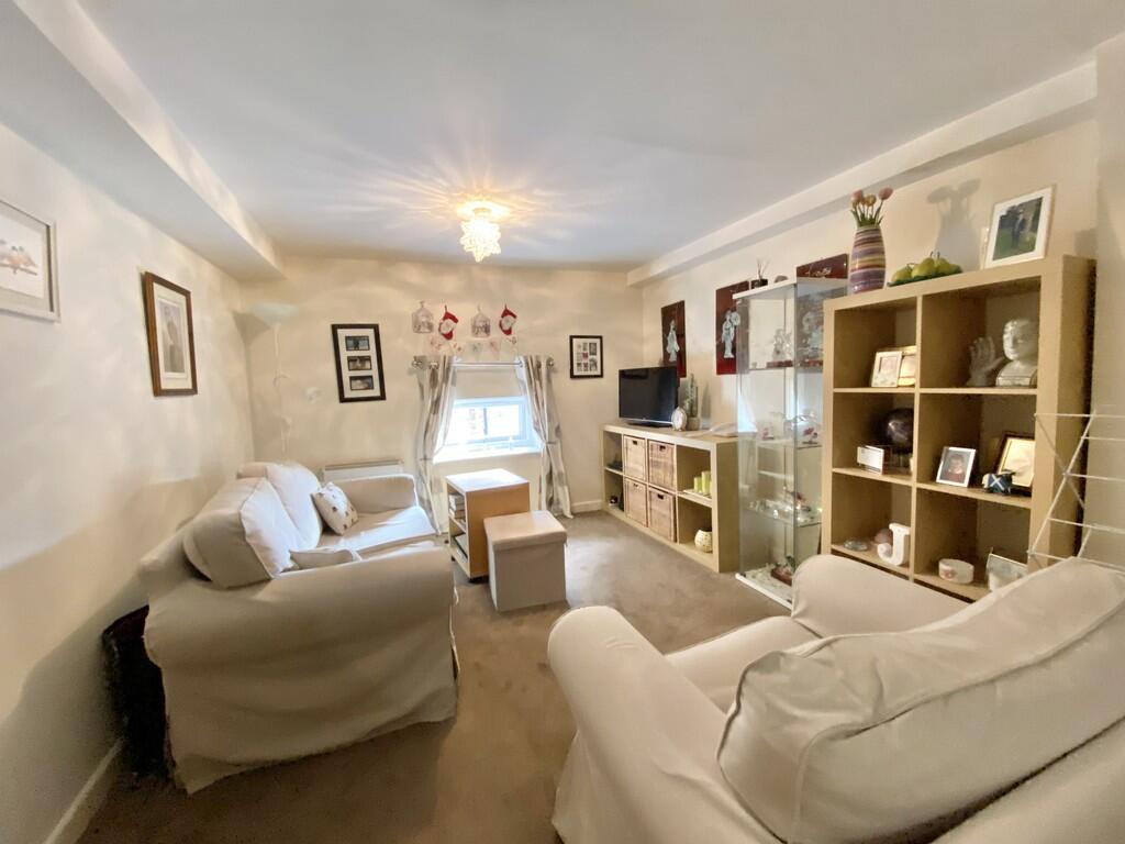 Apartment in York - View 2
