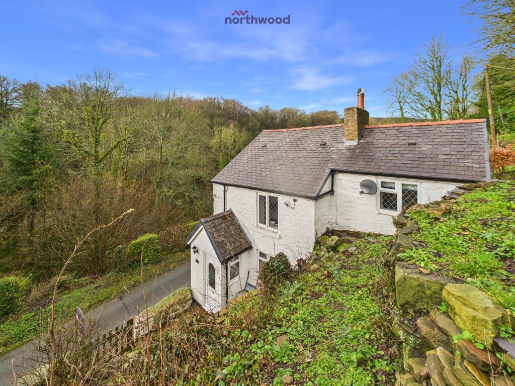 Heol Pen Y Felin, Wrexham, LL11 photo 4