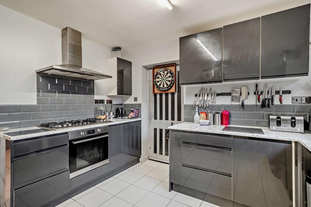 Cornhill Road, Stoke-On-Trent, Staffordshire, ST6 photo 3