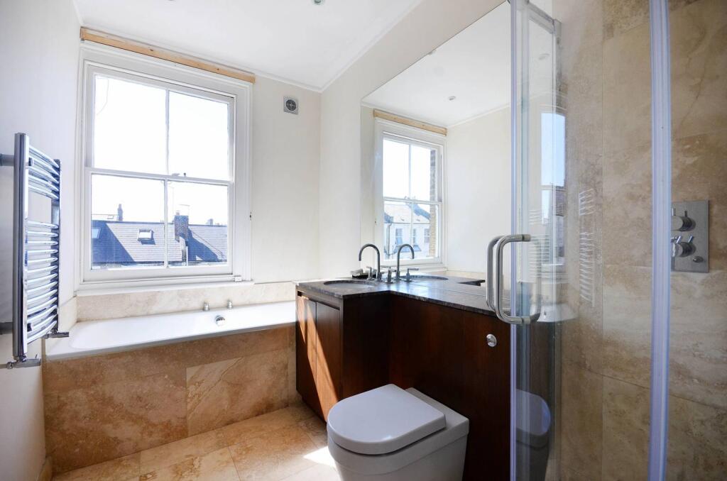 3 bedroom maisonette for rent