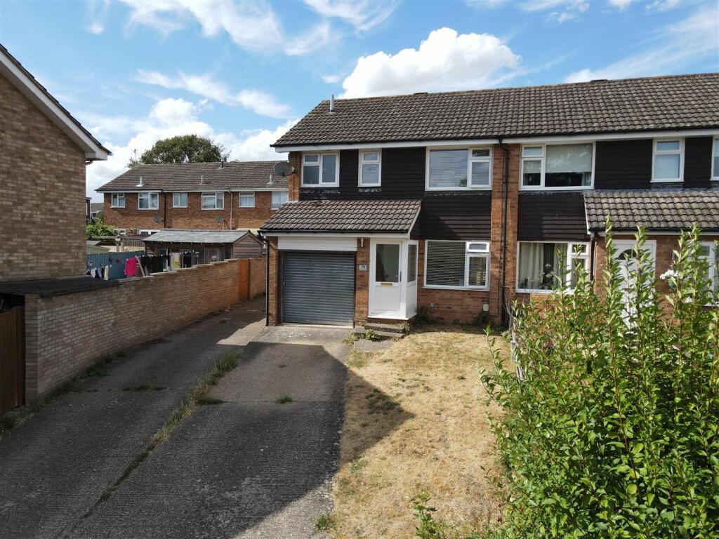Main image of property: The Pyghtles, Wollaston, Wellingborough