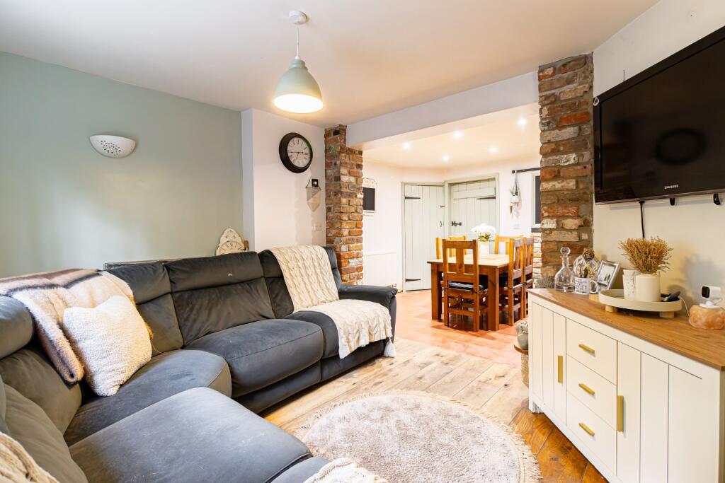 House in King's Lynn and West Norfolk, Bawsey - More