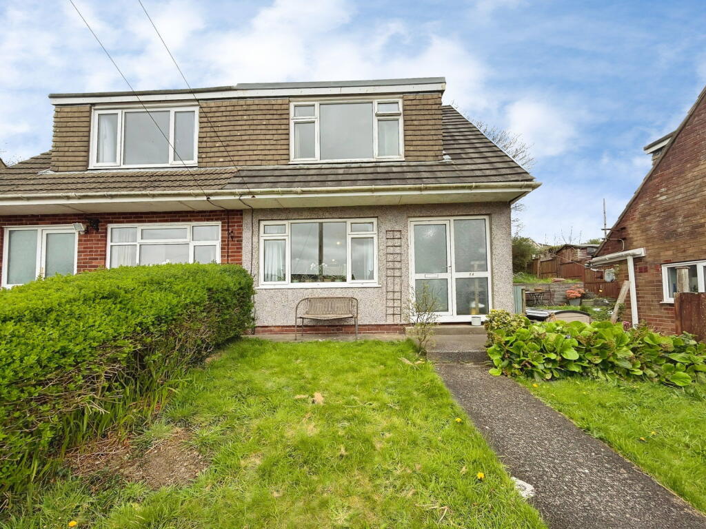Main image of property: Glan Dulais, Dunvant, Swansea, SA2 7RT