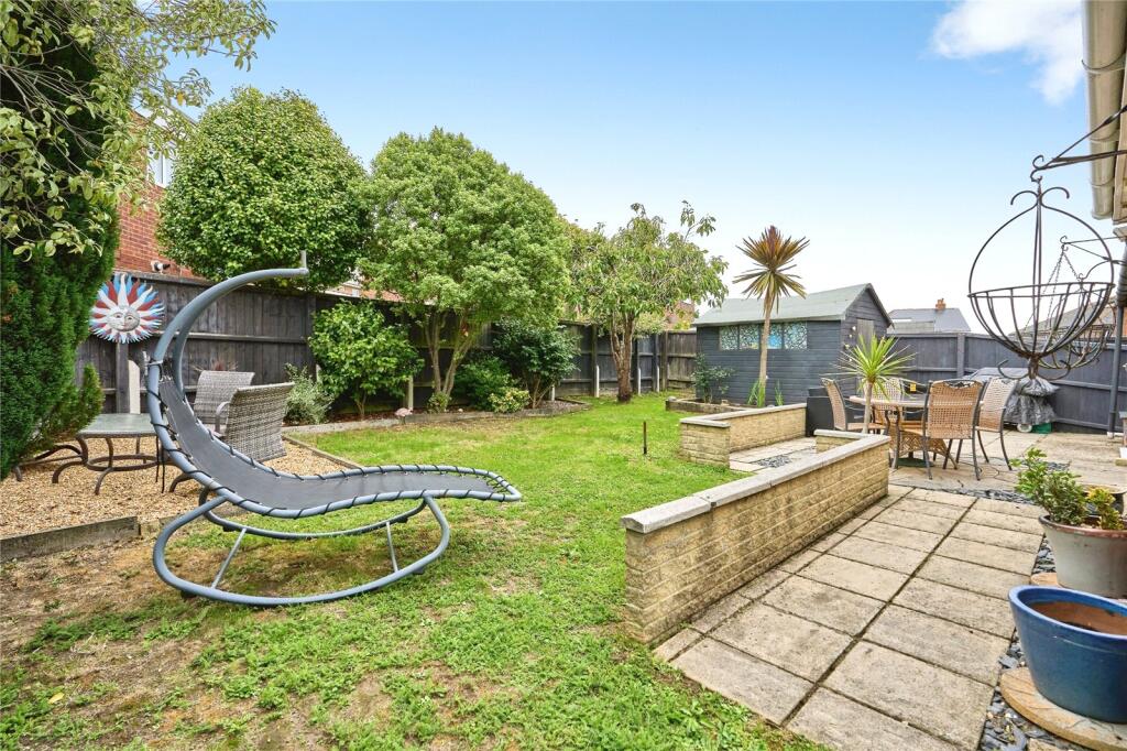 House in Ryde, Oakfield - More