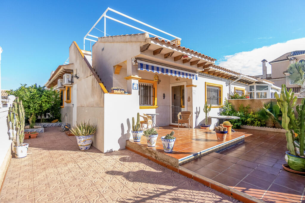 Main image of property: Valencia, Alicante, La Zenia