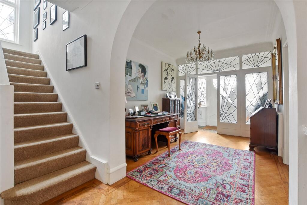 Dobree Avenue, London, NW10 photo 2