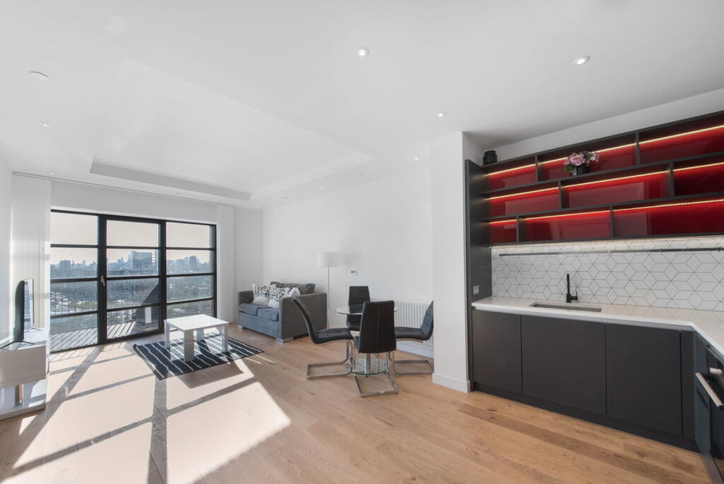 Main image of property: Amelia House London City Island E14