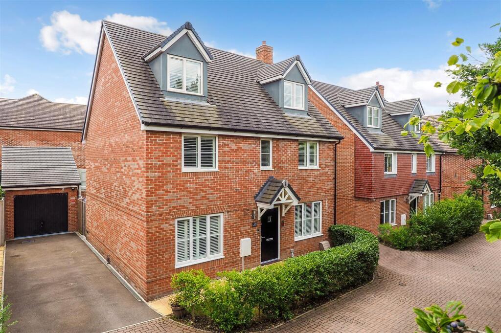 Main image of property: Foresters Drive, Liphook