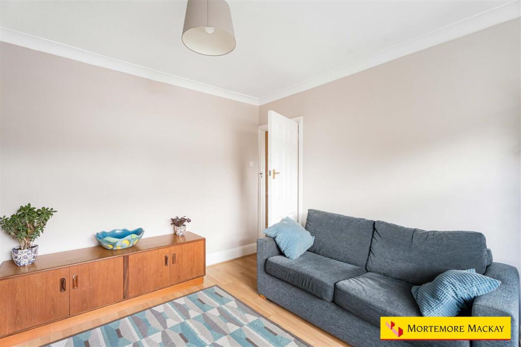 Apartment in London - View 3