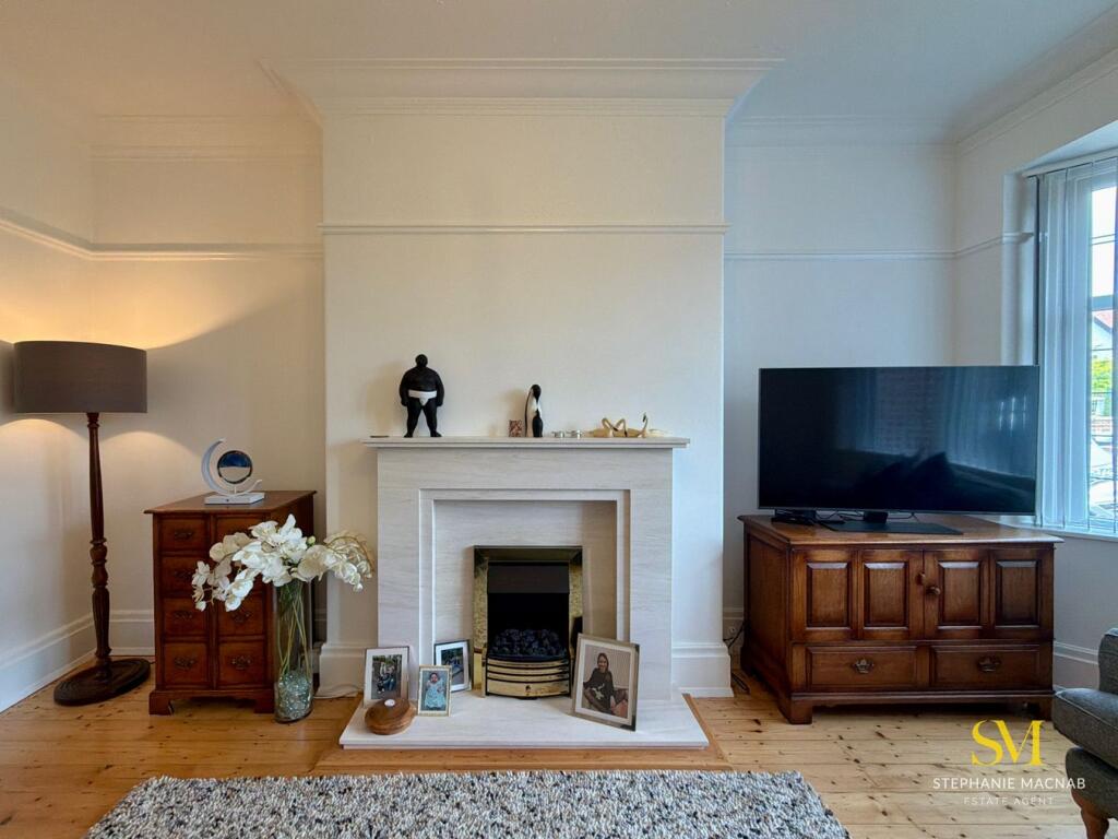 House in Sefton, Birkdale - More