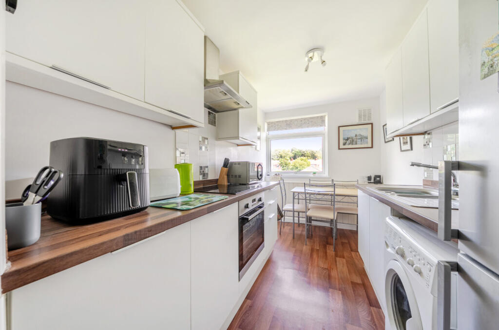 Main image of property: Redlands Lane, Fareham, Hampshire, PO14