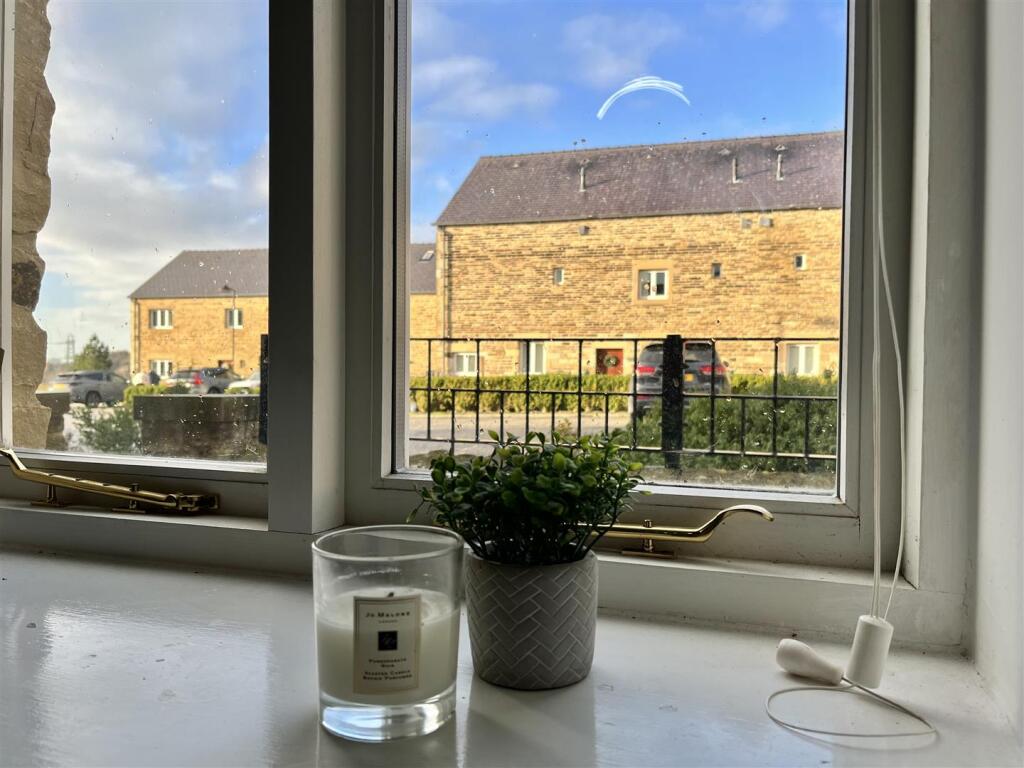 House in Tameside, Greater Manchester - View 4