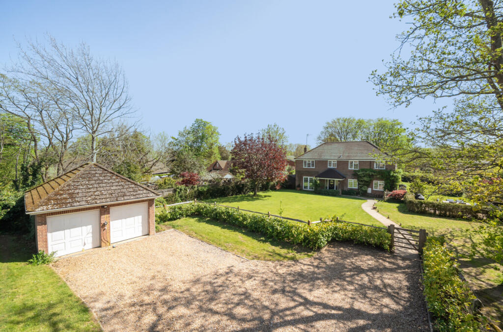 Main image of property: The Drive, Ifold