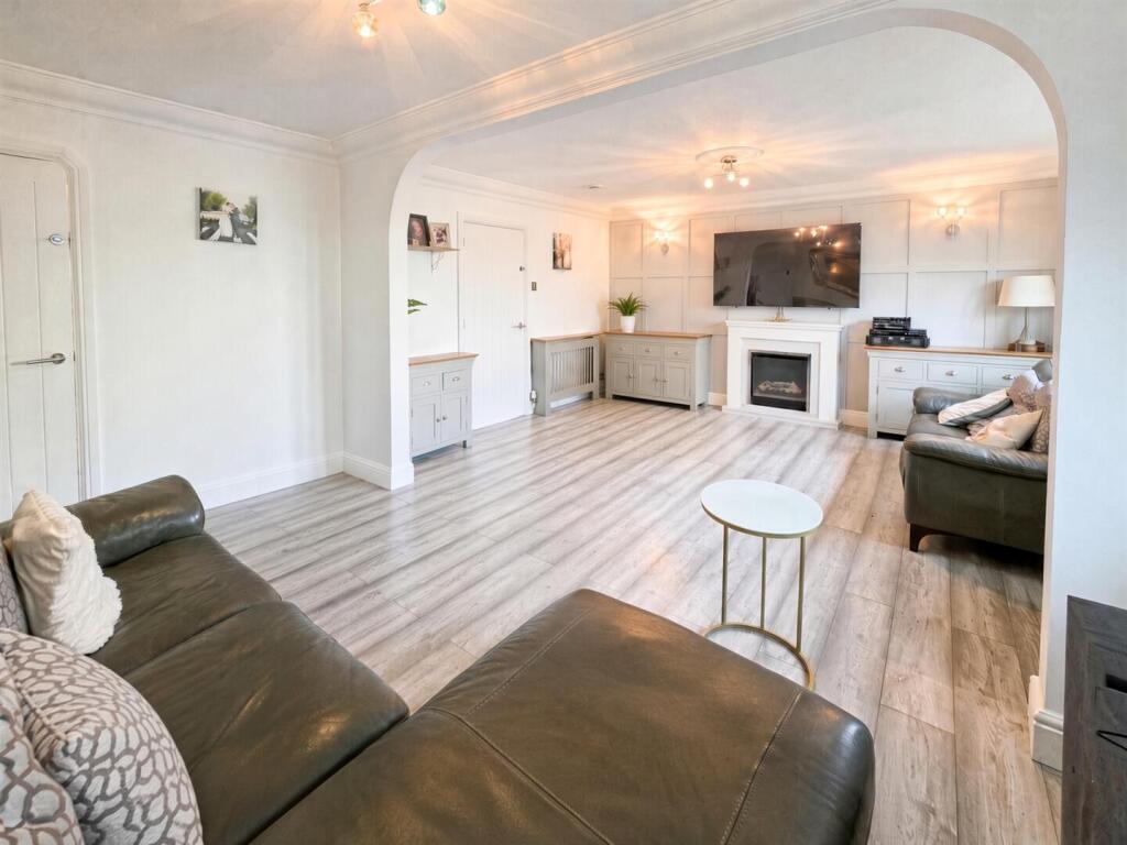 House in Southend-on-Sea - View 4