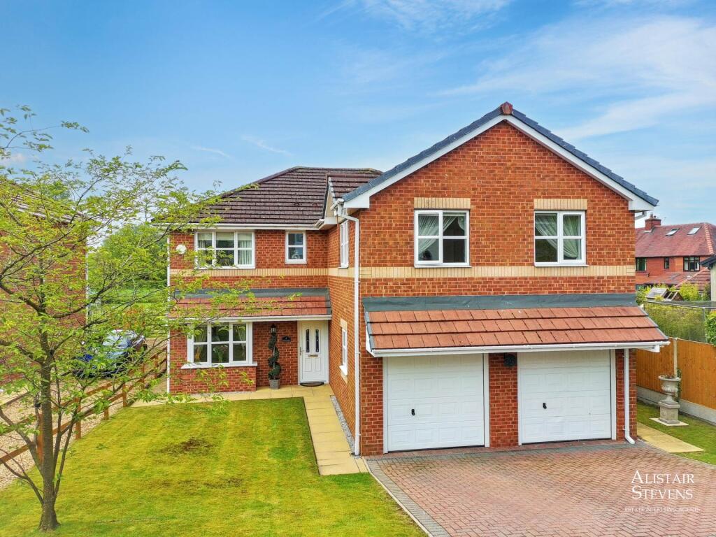 Main image of property: Highthorne Green, Royton