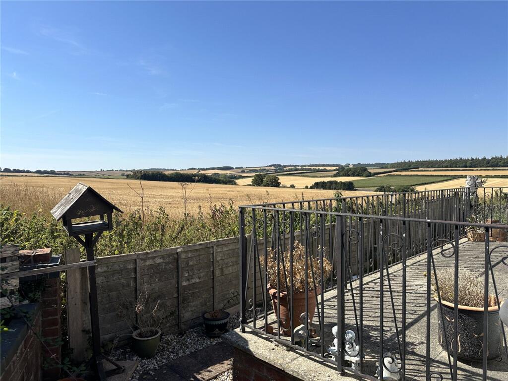 House in Dorchester - View 3