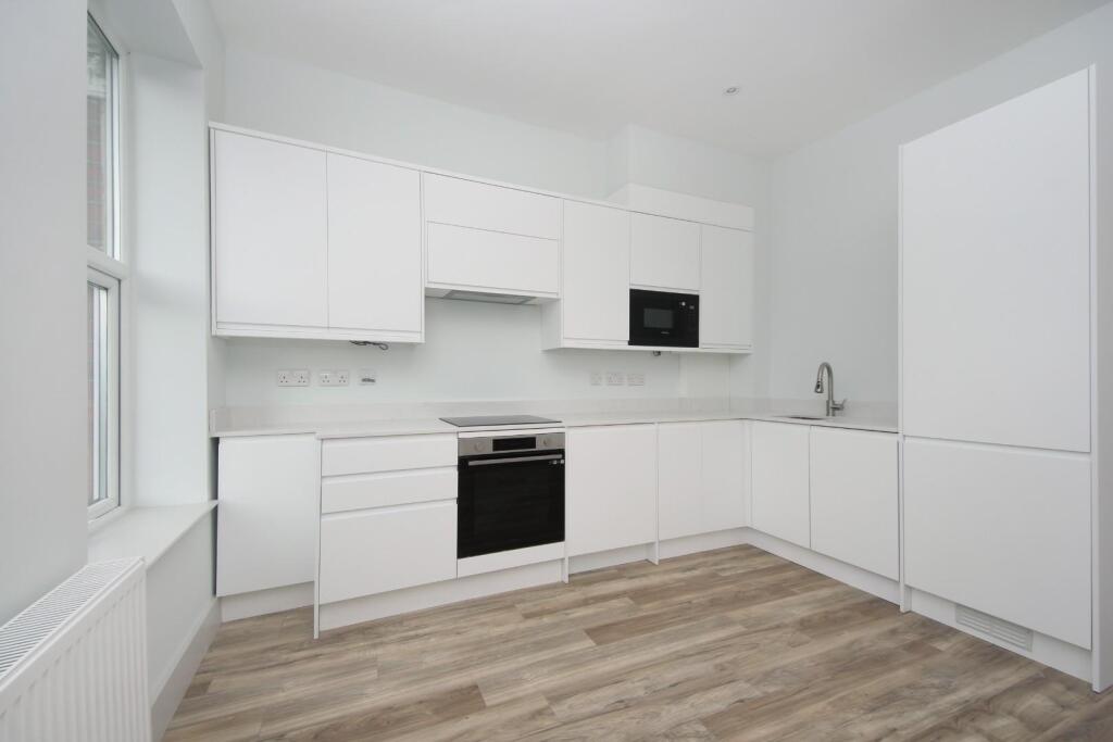Apartment in London - View 3