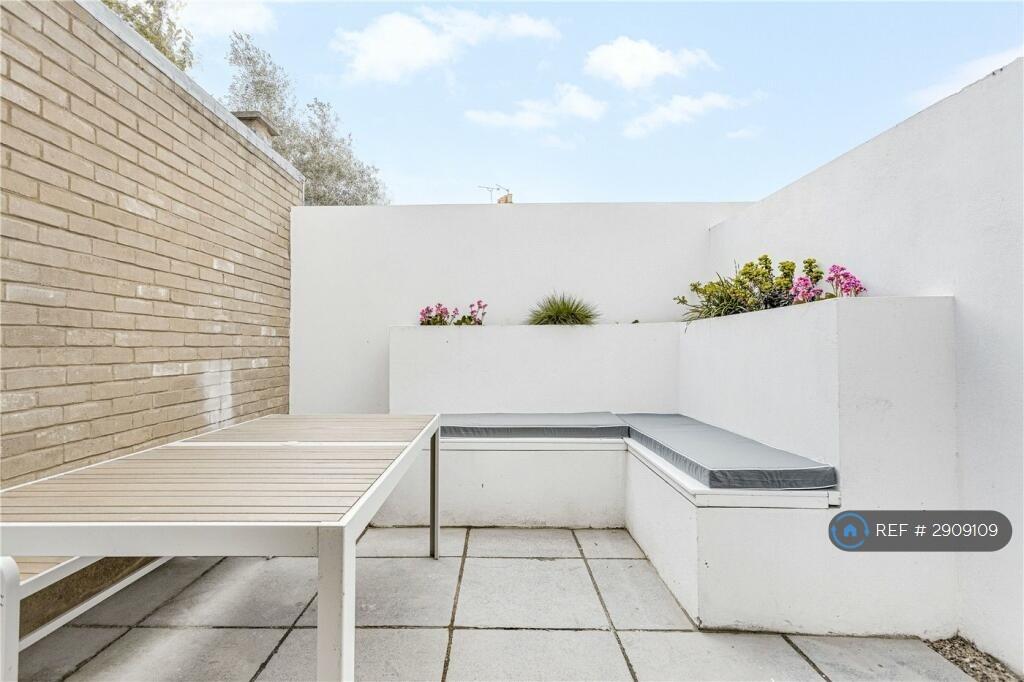 House in London - View 4