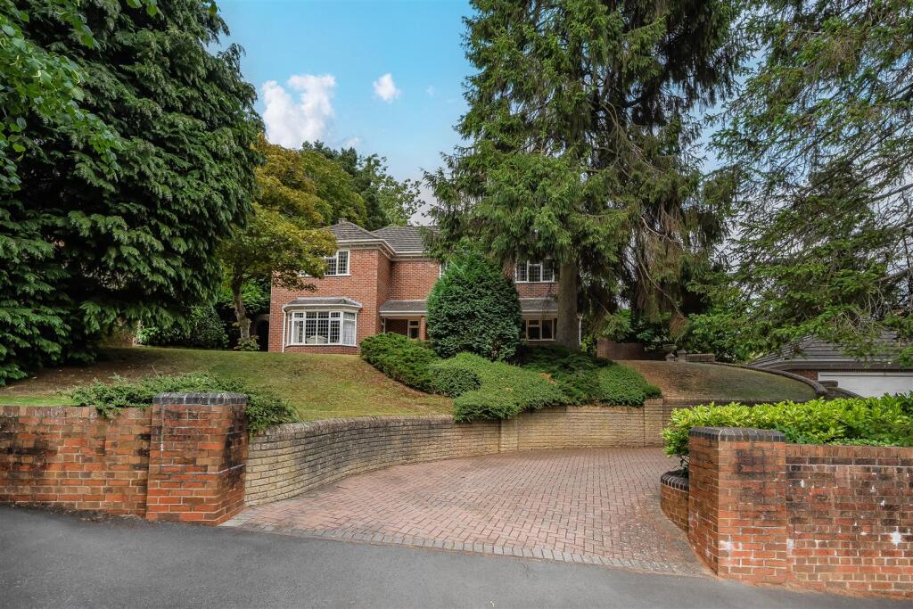 4-bed detached on Oldnall Road, Kidderminster, £699,000