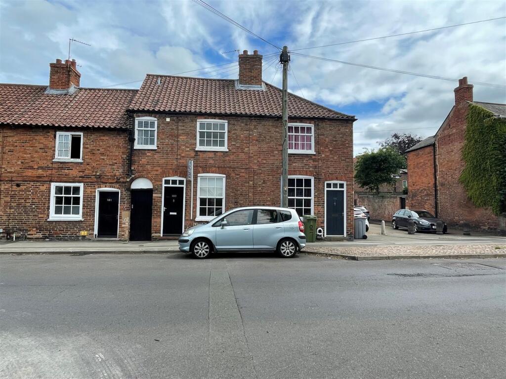 Main image of property: Mill Gate, Newark
