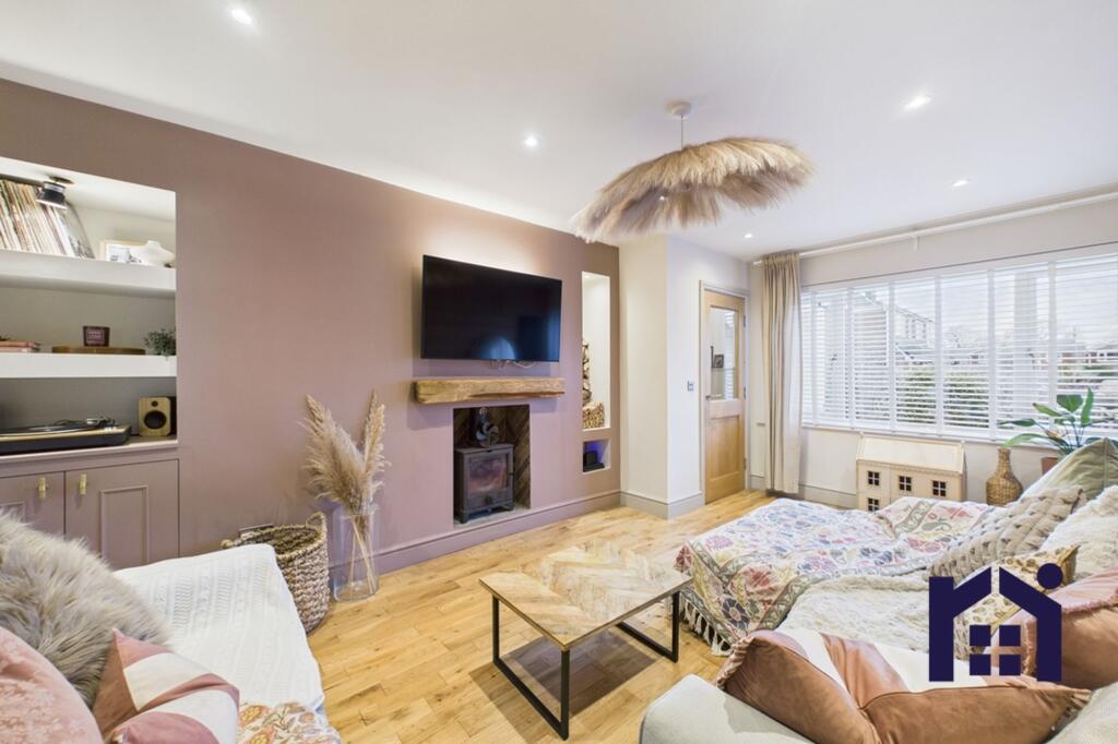 Chorley Lane, Charnock Richard, PR7 5EZ photo 2