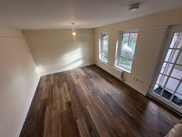 Harlech Close, Birmingham, B32 photo 3