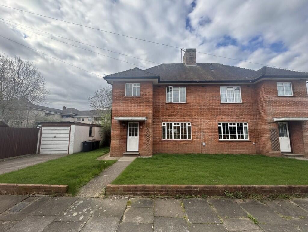 Main image of property: Hill Crescent, Chelmsford, Essex, CM2