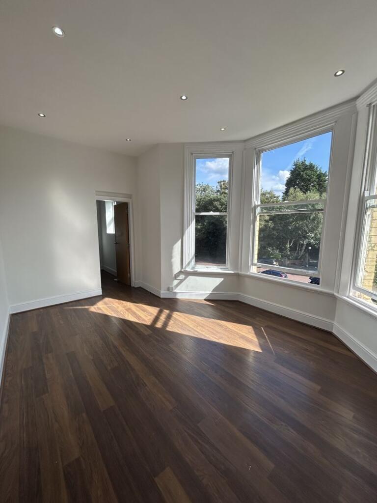 Flat 6, 15 Newsham Drive