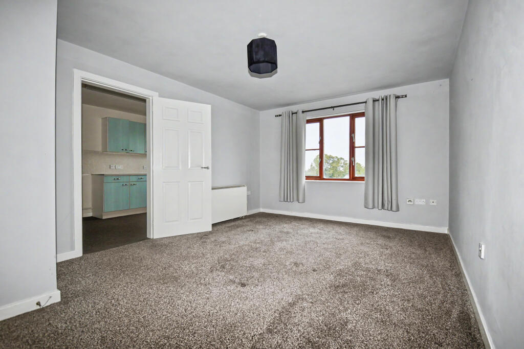 Apartment in Wakefield - View 4