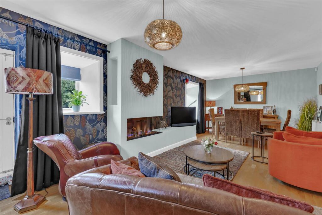 Laureate Place, Mytholmroyd, Hebden Bridge photo 4