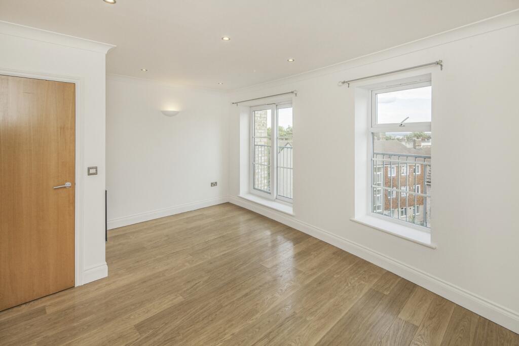 Apartment in London, Crystal Palace - View 3