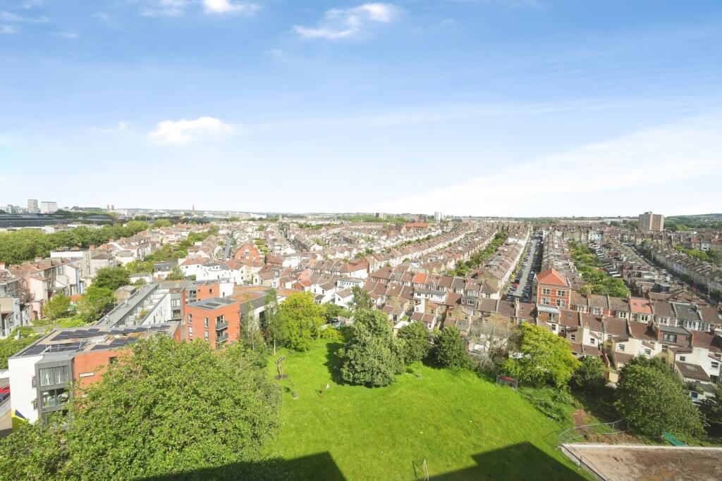 Apartment in Bristol - View 5