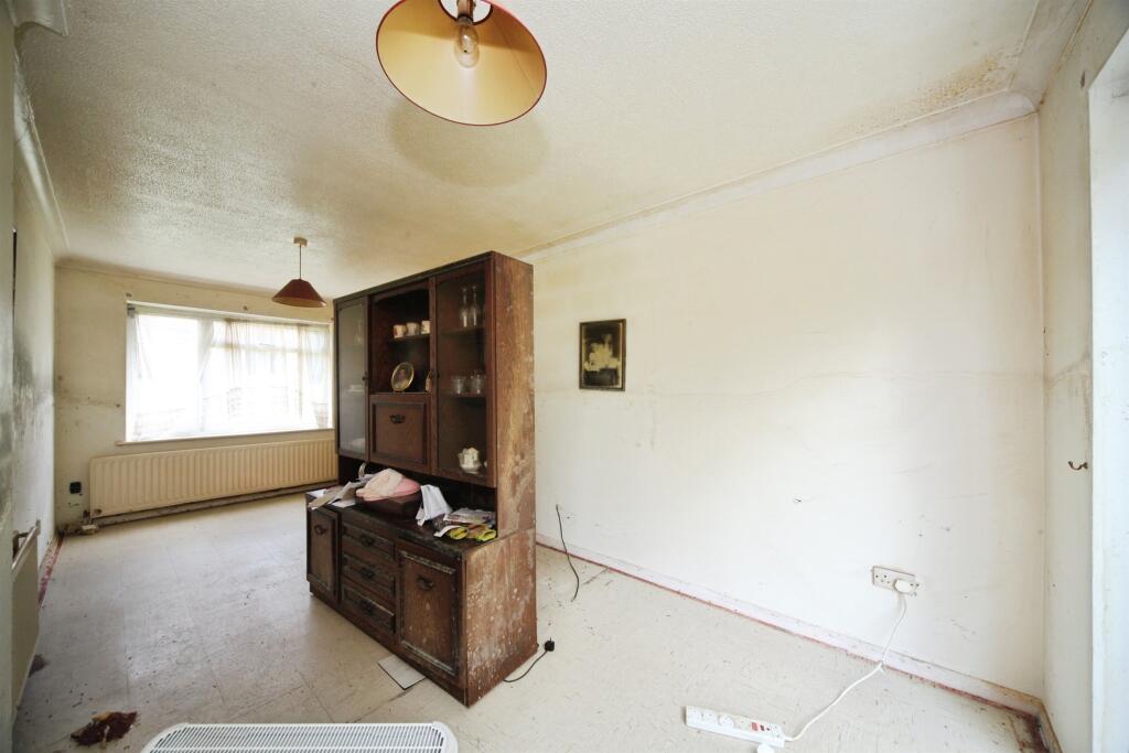 West Hill, Dunstable - View 5