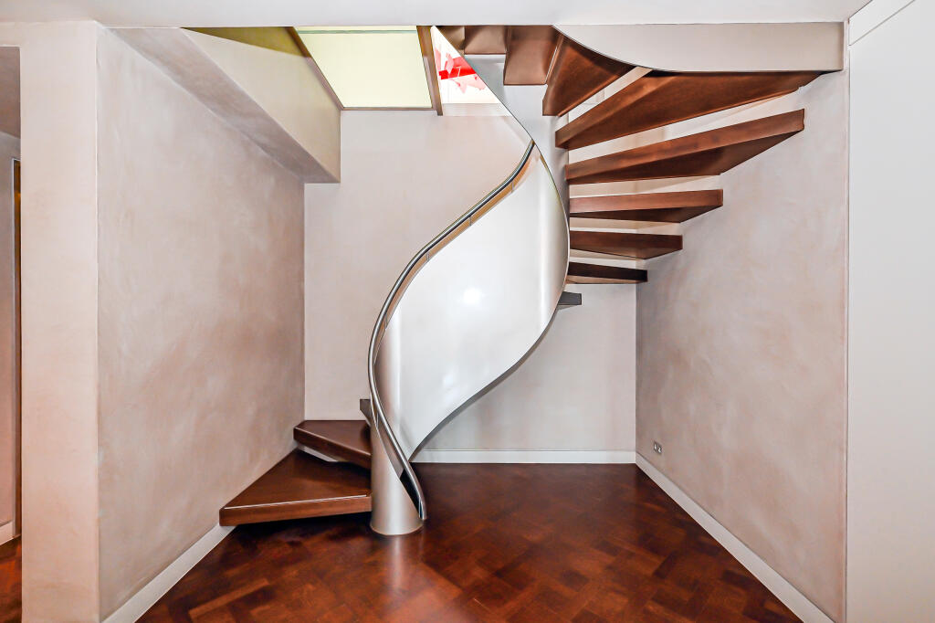 Apartment in London, Kensington - View 5