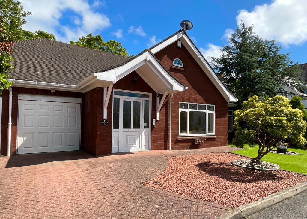 Main image of property: Grosvenor Gardens, Birkdale, Southport
