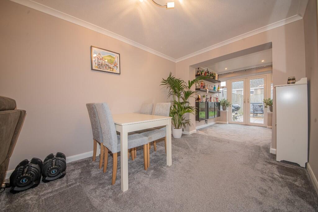 Carisbrooke Crescent, Chandlers Ford, SO53 photo 4