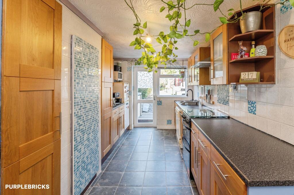 House in Basildon, Essex - View 3