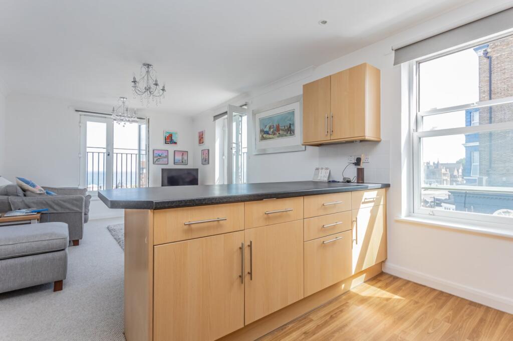 Apartment in Thanet, Cliftonville West, Cliftonville - View 4